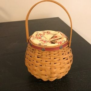 2004 Longaberger Lid & Tour of Roses/Sweetheart